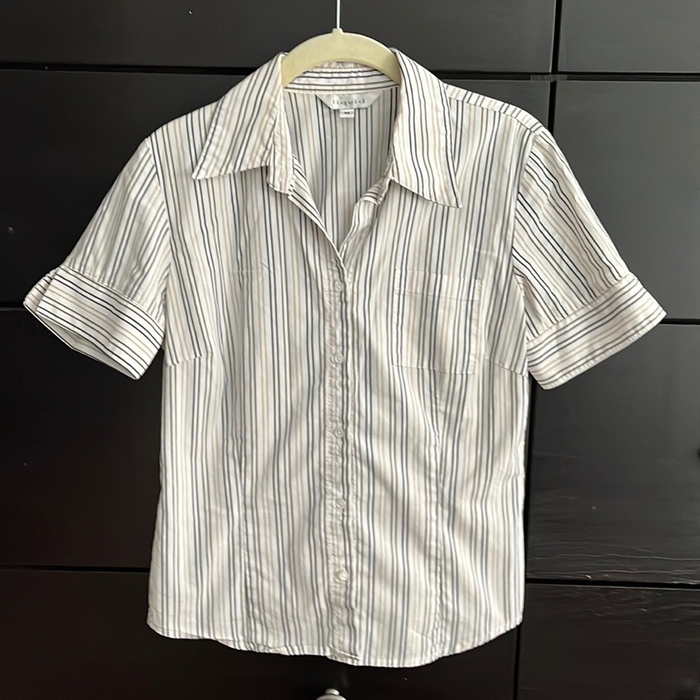 Women’s Medium button down shirt